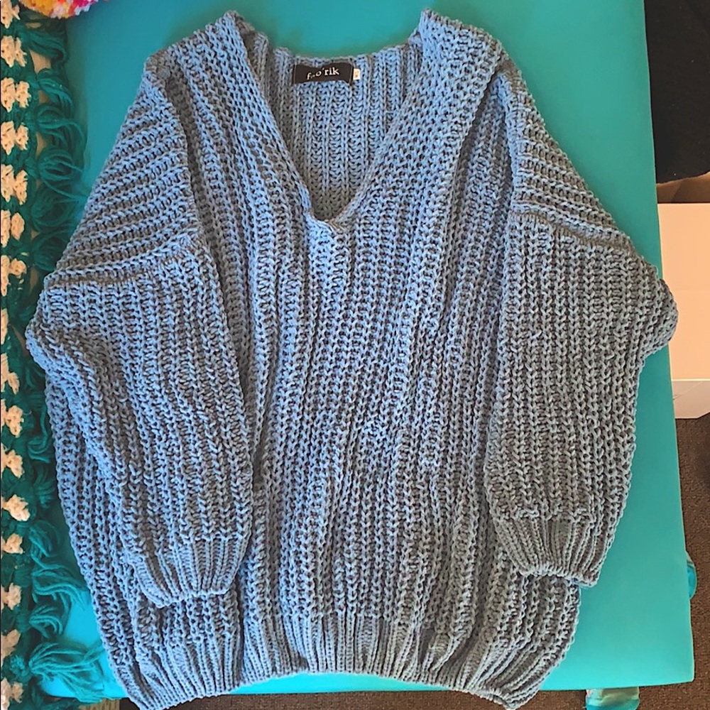 Fab’rik Womens Cable Knit Sweater